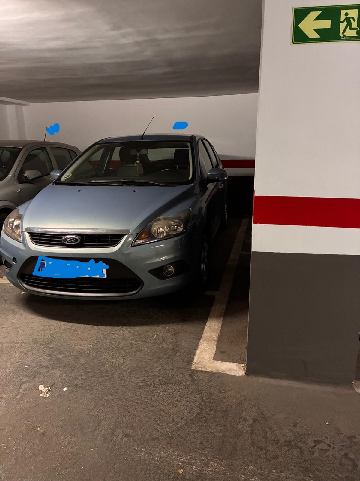 Parking space in Carrer de les Acàcies, 29, Benicalap, València — photo 1