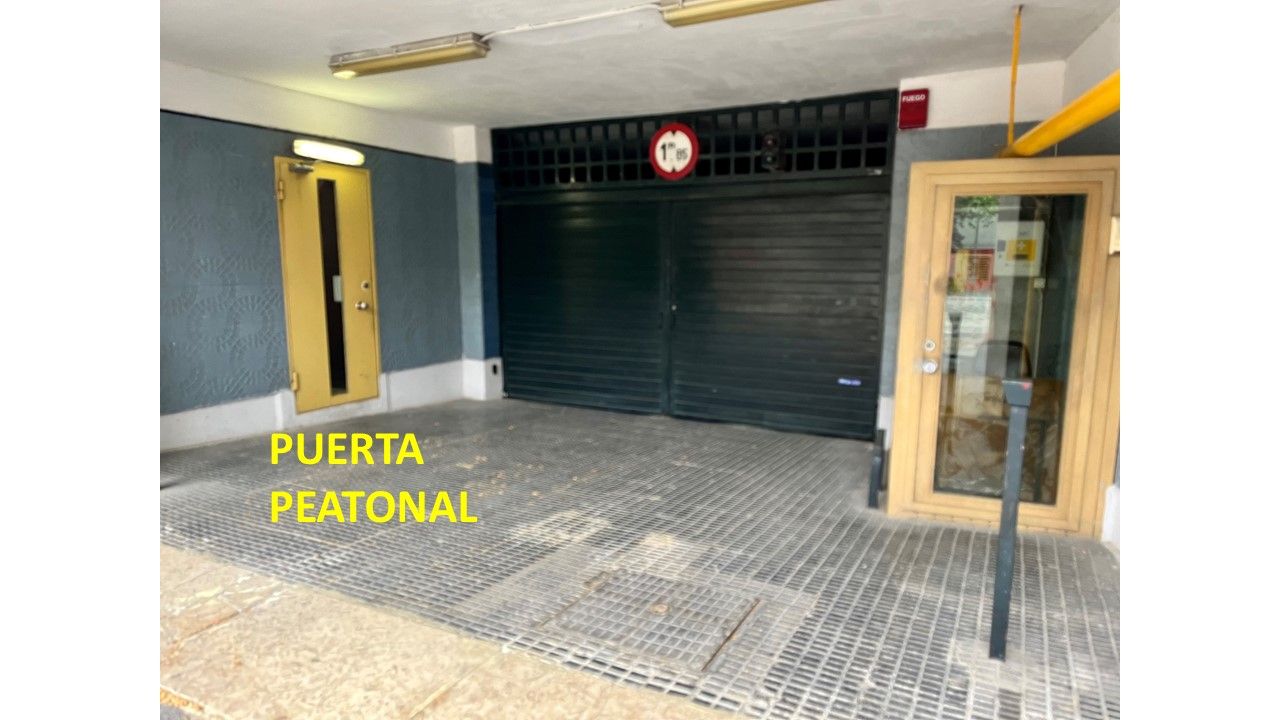 Parking space in Avinguda de Roma, 101, Eixample, Barcelona — photo 7