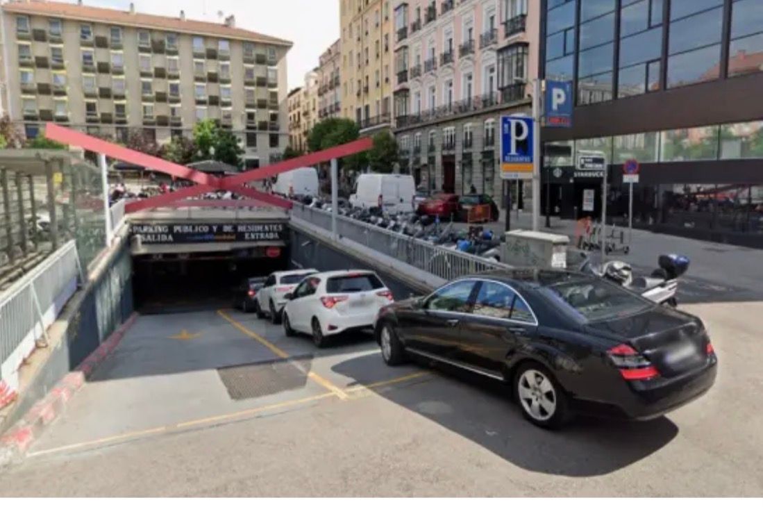 Plaza de garaje en Plaza de Pedro Zerolo, Centro, Madrid — foto 1