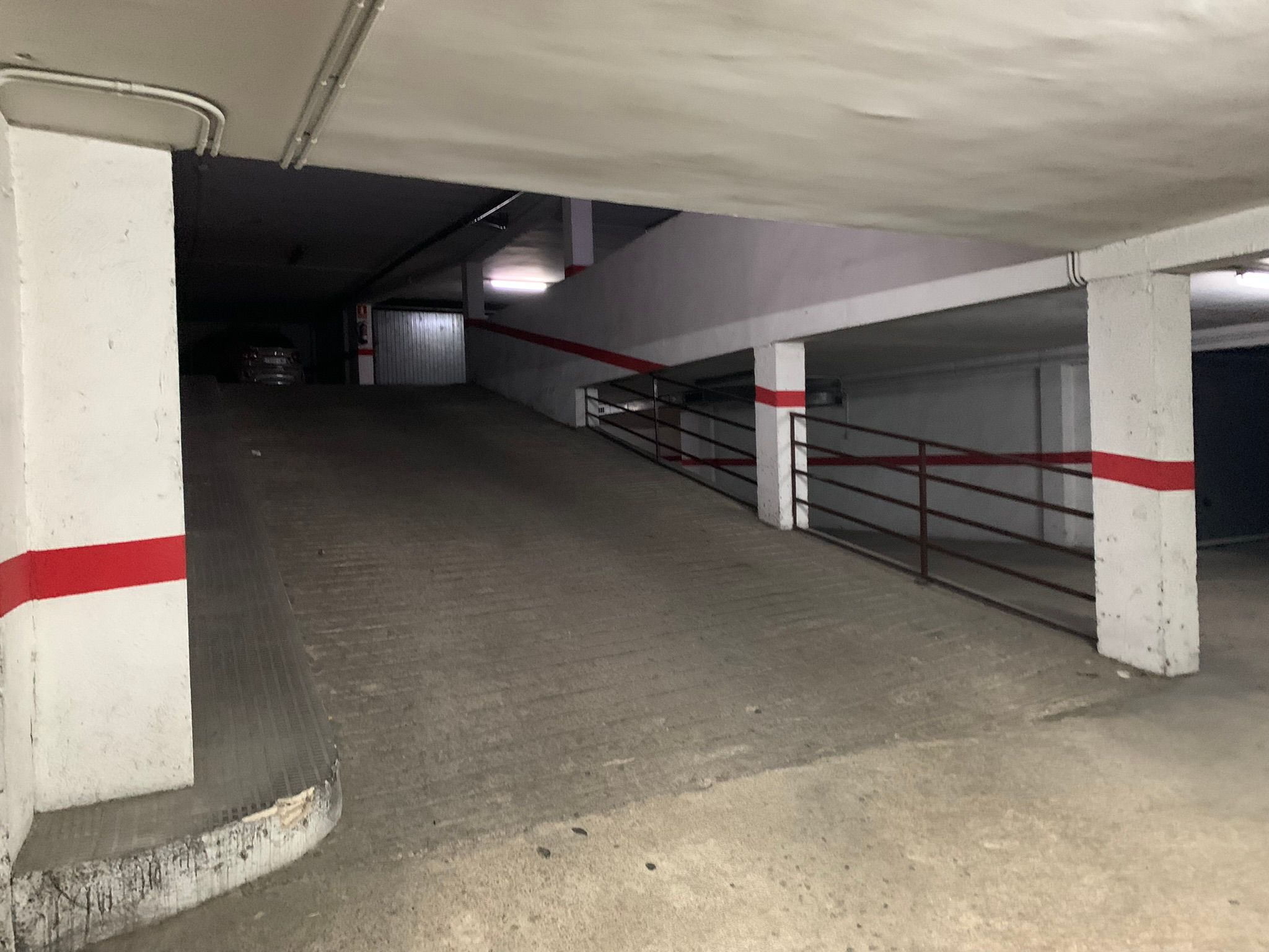 Parking space in Carrer del Doctor Jaume Peyrí, 1, Reus — photo 6