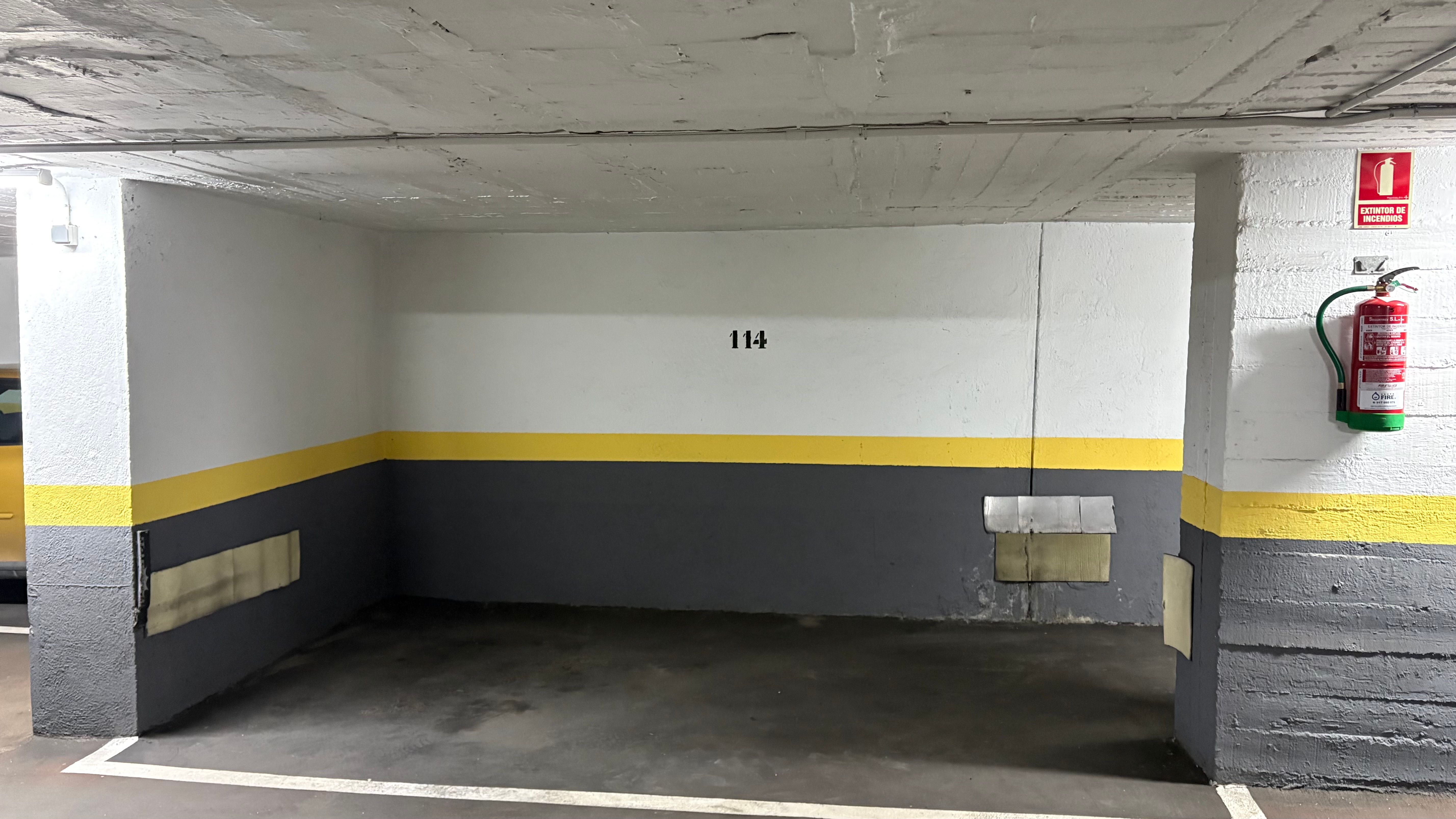 Plaza de garaje en Avenida de Badajoz, 13, Ciudad Lineal, Madrid — foto 2